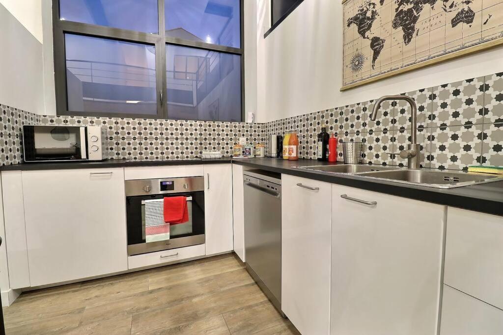 Loft Valence - Centre Apartment ภายนอก รูปภาพ